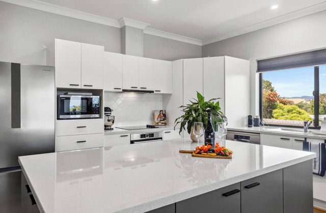 Life’s Better Beachside - luxury two storey home in Normanville, Fleurieu Coast.