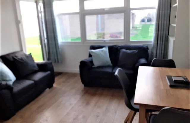 Light & Airy Chalet - 5 min to beach - short drive to Broads & Great Yarmouth