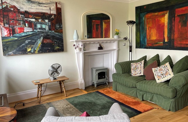 Light and airy Sefton Park apartment