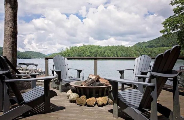 Light-filled custom Lake Home. GREAT LATE SUMMER & FALL DATES AVAILABLE!!