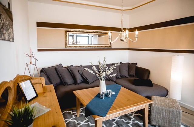Appartement inondé de lumière avec magnifique front de baie, emplacement calme à la périphérie