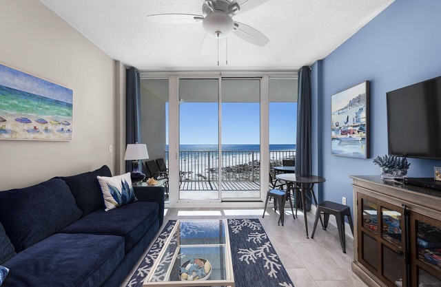 Aug Spec.Condo phare - Vue sur le golfe - Stationnement devant la porte - 3 piscines