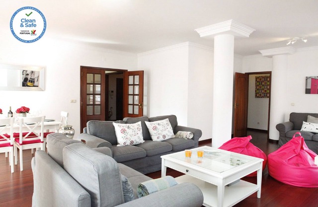 Cascais Gorgeous and spacious Apartament