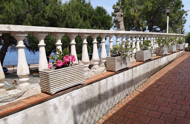 Laigueglia Villa Oasis "enchantement au milieu des oliviers et la mer"