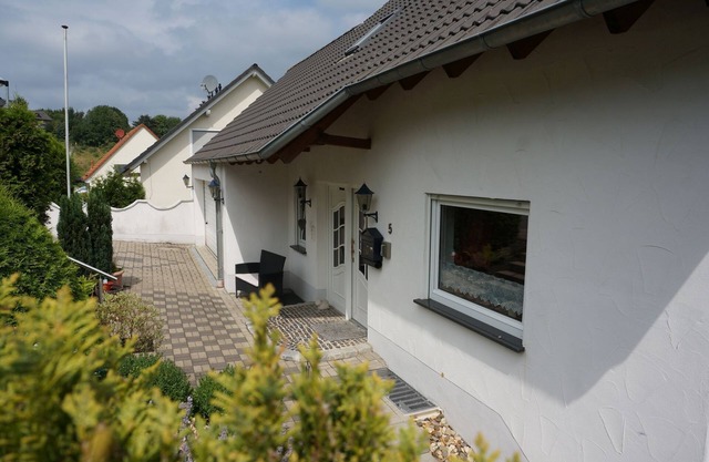 Comme neuf EFH pour 6 pers. avec garage à proximité de Sorpesee