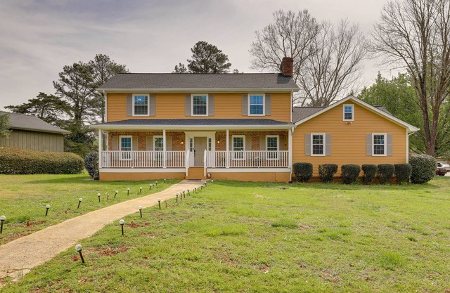 Lilburn Vacation Home w/ Grill ~ 31 Mi to Atlanta