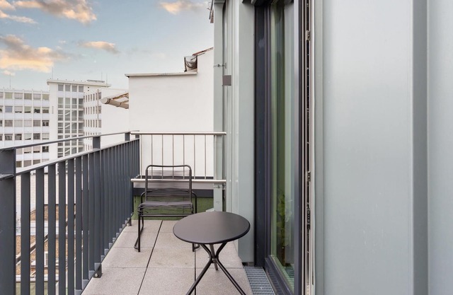 limehome Düsseldorf |Comfort Suite+SofaBed&Balcony