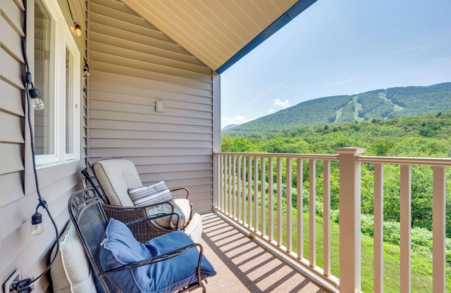 Condo Lincoln avec balcon et vues sur la montagne + avantages