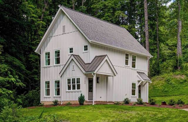 Linda Cottage- Premium Retreat close to Wake Forest Campus w/ Lvl 2 EV Charger