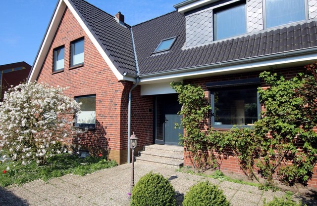 Linge 4, Whg. 1, Hygge - vacation apartment with garden, a total of 6 rooms, 4 bedrooms and 3 bathrooms on approx.
