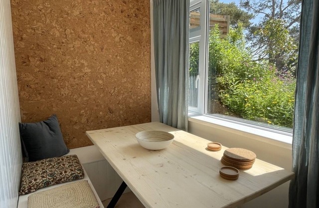 Linnet Lodge, perfectly located between Exmoor and the sea