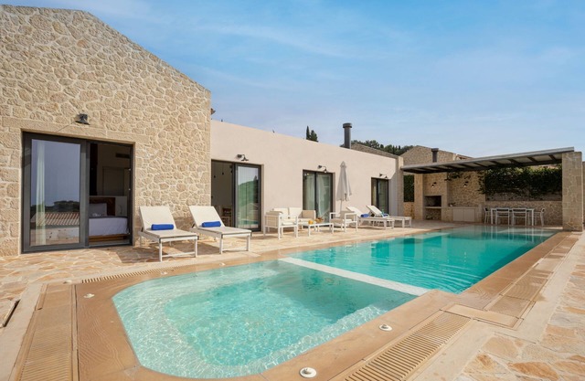 Lithari Tessera - Luxury Villa in Kavvadades, Corfu