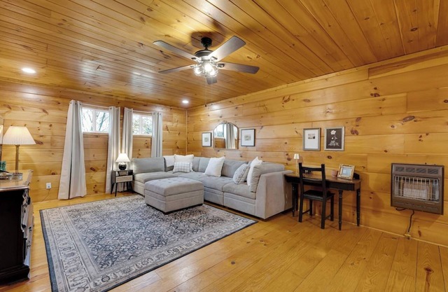 Little Bear - 1BD Cabin Escape