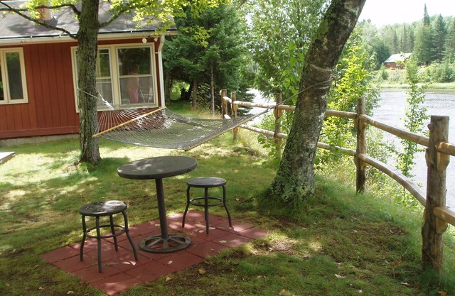 Petite cabane sur la rivière (rivière Escanaba) LCotR - Animaux acceptés