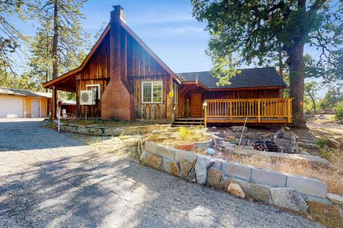 Little Cozy Cabin