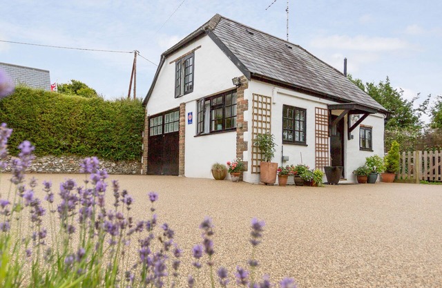 Petite Angleterre Cottage, MILBORNE ST ANDREW