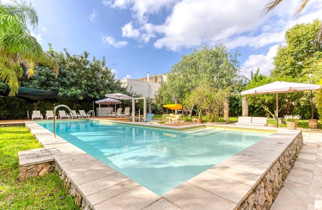 Petit bijou avec piscine dans le Salento (D)