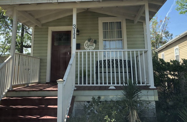 Little Green House- Now Booking For Fall!