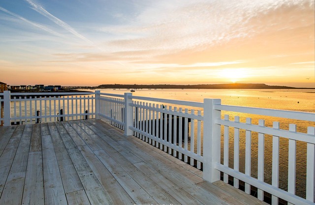 Superbe propriété au bord de l'eau avec vue imprenable sur la mer et le port