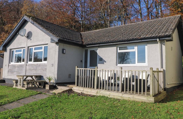 LITTLE JACK'S, pet friendly, country holiday cottage in Callington