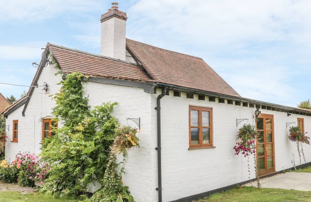 Little Pound House, MAMBLE