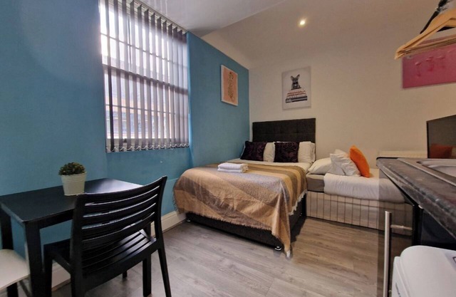 Liverpool City Centre – Central Studio - F4