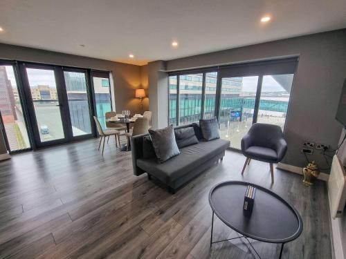 Liverpool Dockside Apartment by City SuperHost