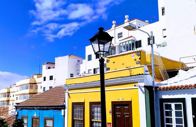 Vivre dans une maison de ville élégamment rénovée à Santa Cruz de la Palma: