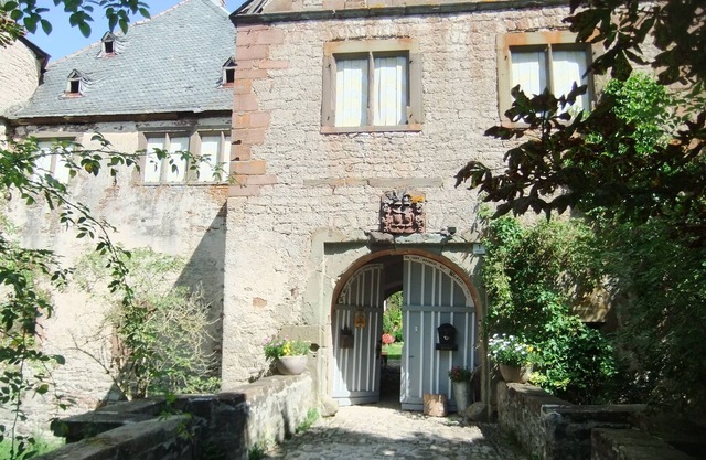 Vivre sur le château de Höllrich dans le nord de la Franconie, près de Würzburg ...