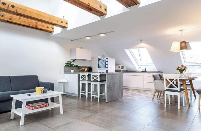Appartement confort - loggia, lit boxspring & Wifi