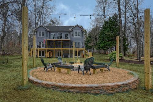 Lka Luxury Sandy Beach, Sauna, Hot Tub, Firepit