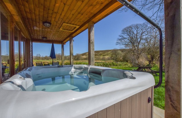 Llanddewi Retreat - Deux Chambres Maison, Couchages 4