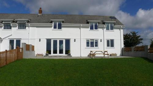 Llanelen Farm Sleeps 4