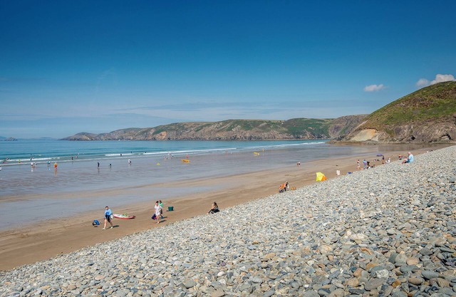 Llety, Holiday Cottage Broad Haven, Sleeps 4, 2 bedrooms, bathrooms