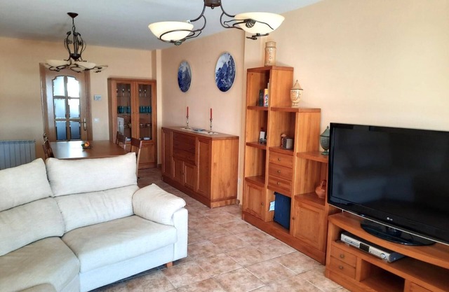 Llivia XIII - Trois Chambres Appartement, Couchages 6
