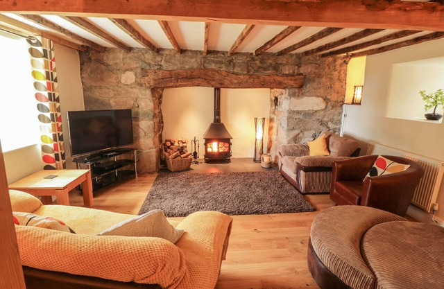 Llwyn Aethnen, TREFOR