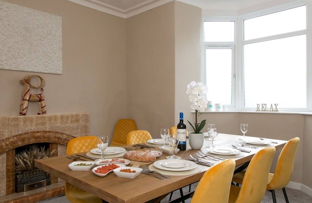 Llys Owain, comfortable Cottage | Pass the Keys
