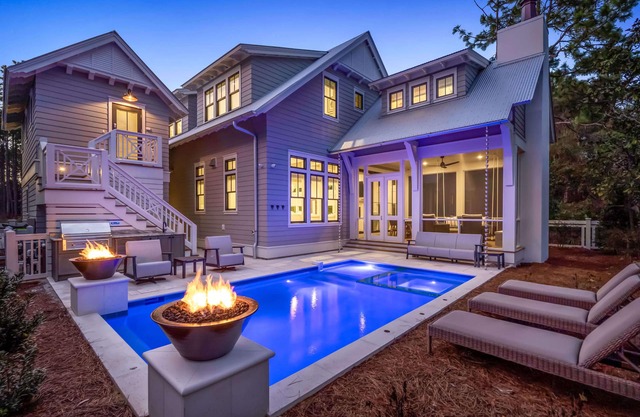 Amenity Full Luxury Home with Private Pool and Carriage House, 3 Minutes to Camp