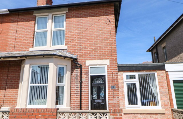 LOBSTER POT RETREAT, family friendly in Newbiggin-By-The-Sea