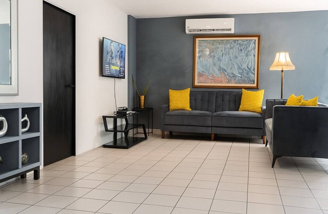Group Unit Great Location