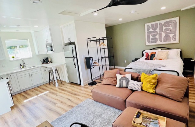 Local Riverside UCR - Canyon Crest--new construction studio