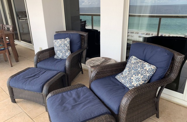 Chaises de plage PLUS 1 heure de kayak ou de paddle par jour inclus!