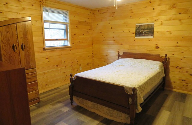 located just 15 minutes from Ricketts Glen Start Park outside of Benton, Pa.