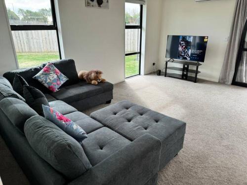 Location ,location sunny house in rolleston