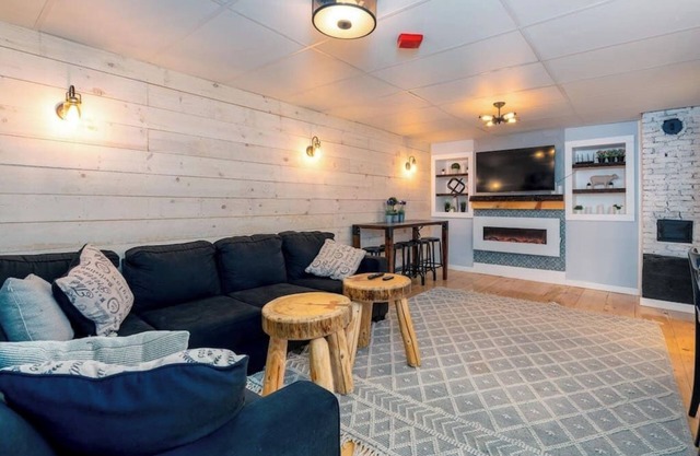 Location! This Stunning 2 Bedroom on Main Street.