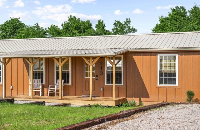 Lodge 113 at Eden Reserve—Safari Cabin Near Ark