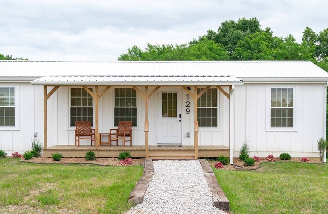 Lodge 129 at Eden Reserve—Safari Cabin Near Ark