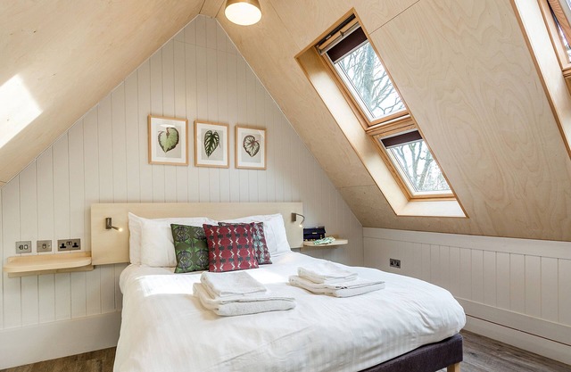LODGE 9, family friendly, luxury holiday cottage in Corfe Castle