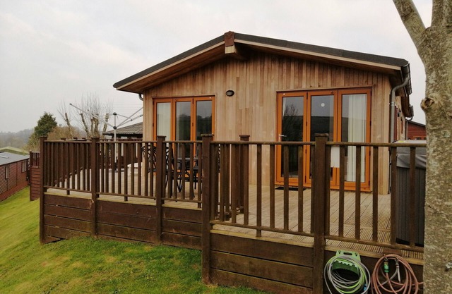 Platinum Lodge At Devon Hills 5 * Holiday Village Near Totnes, TQ4 7PW