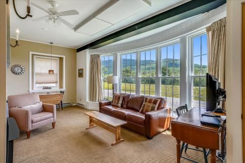 Lodge Condo 4